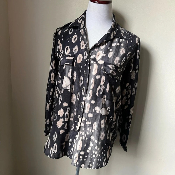 L’Agence Leopard Print Silk Top, size 2 - Picture 3 of 7
